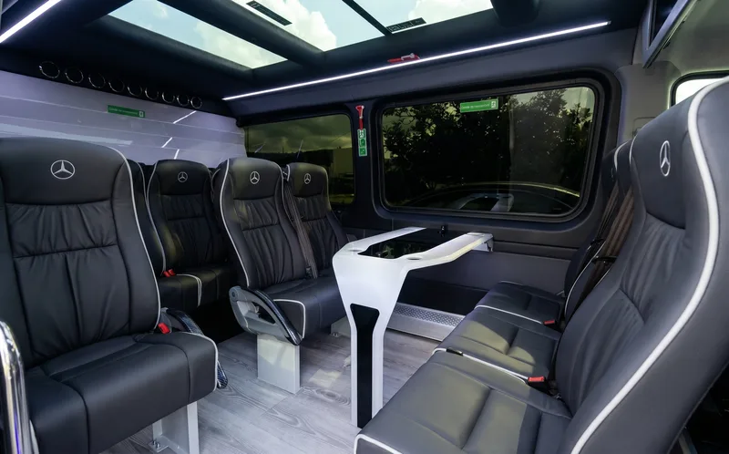 Mercedes Sprinter Executive (12 pax)
